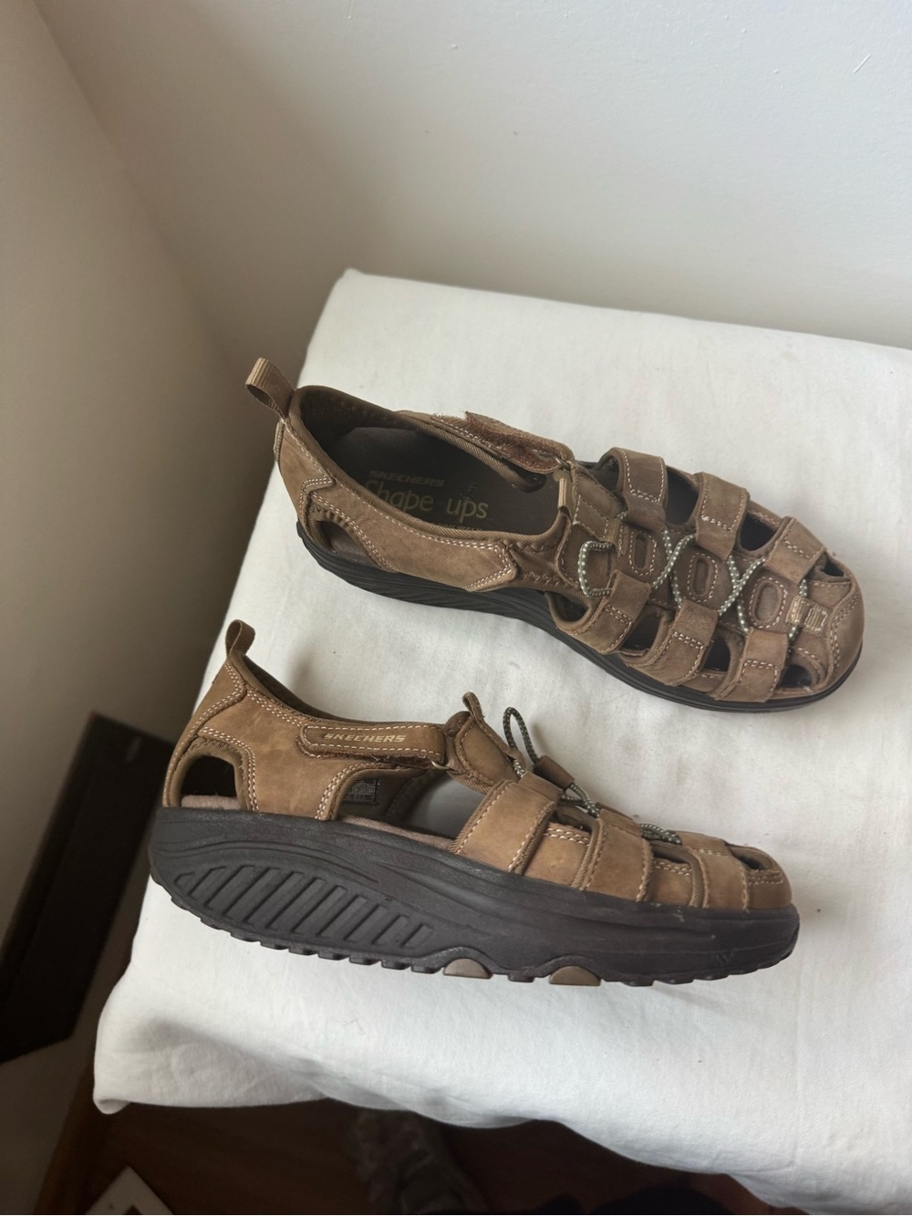Skechers Shape Ups Brown Fisherman Sport Sandals Size 6
